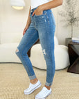 98f301b1-5f17-4647-b391-5e4d62686200-Max