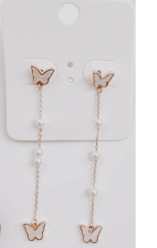Pretty Simple - Everlasting Charm Pearl Drop Earrings - Butterfly